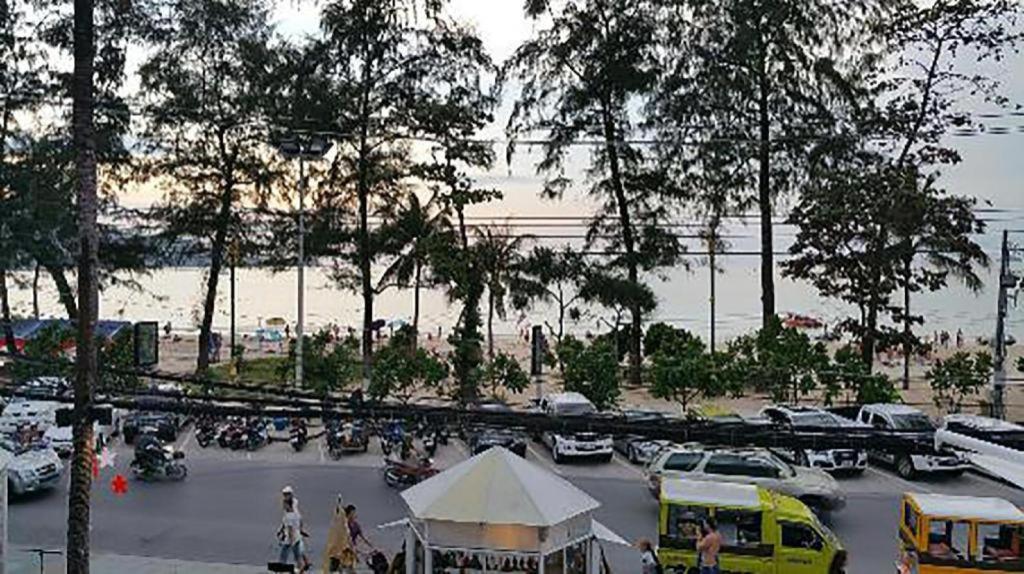 Long Beach Hotel Patong Ngoại thất bức ảnh