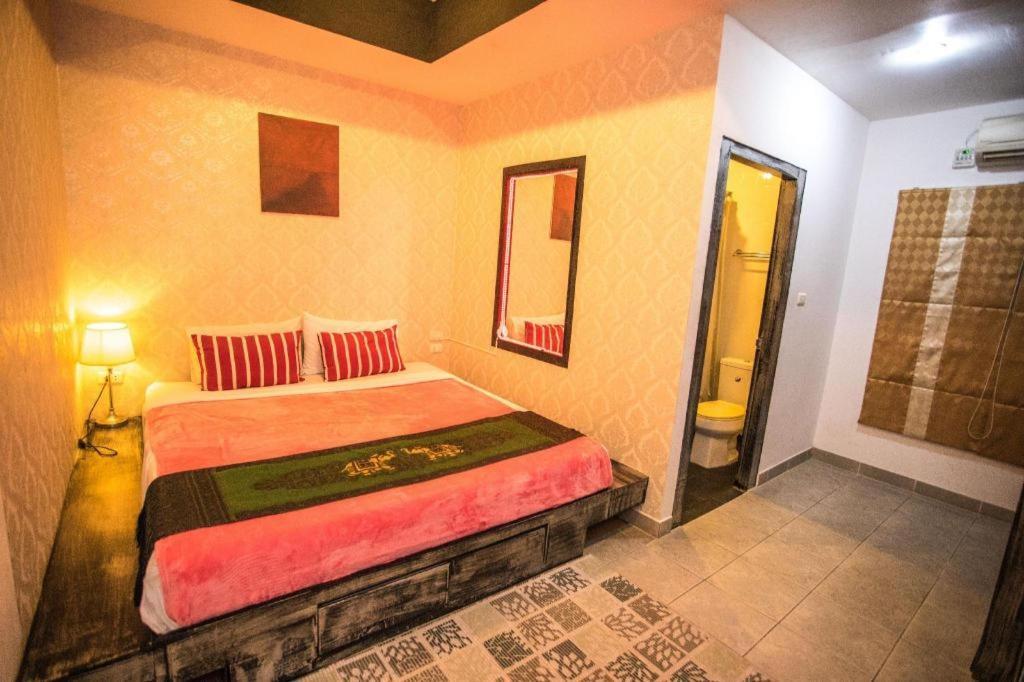 Long Beach Hotel Patong Ngoại thất bức ảnh