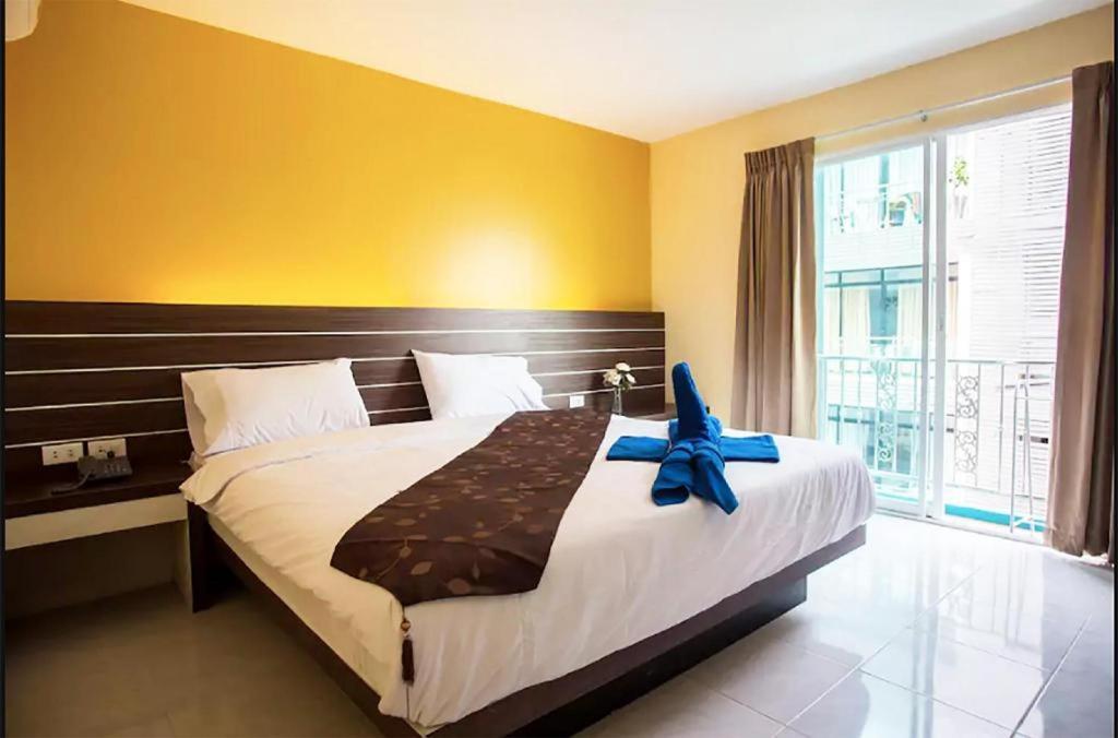 Long Beach Hotel Patong Ngoại thất bức ảnh