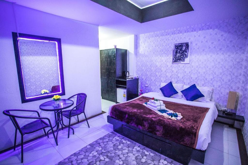 Long Beach Hotel Patong Ngoại thất bức ảnh